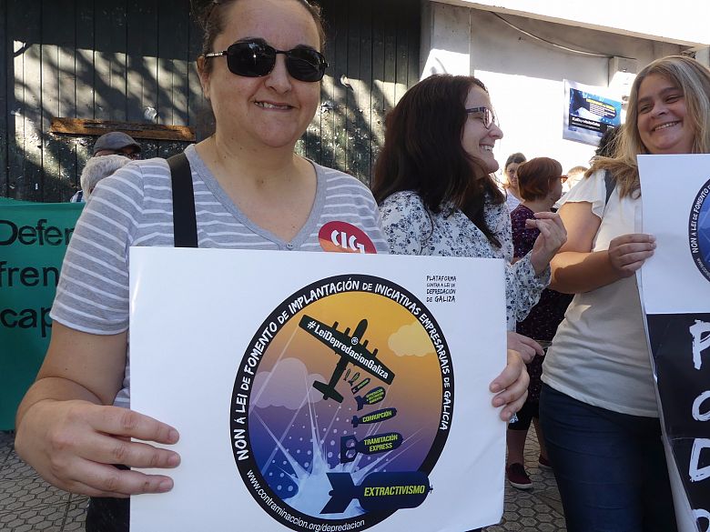 2017-10-06 concentracion Lei depredacion 007.jpg